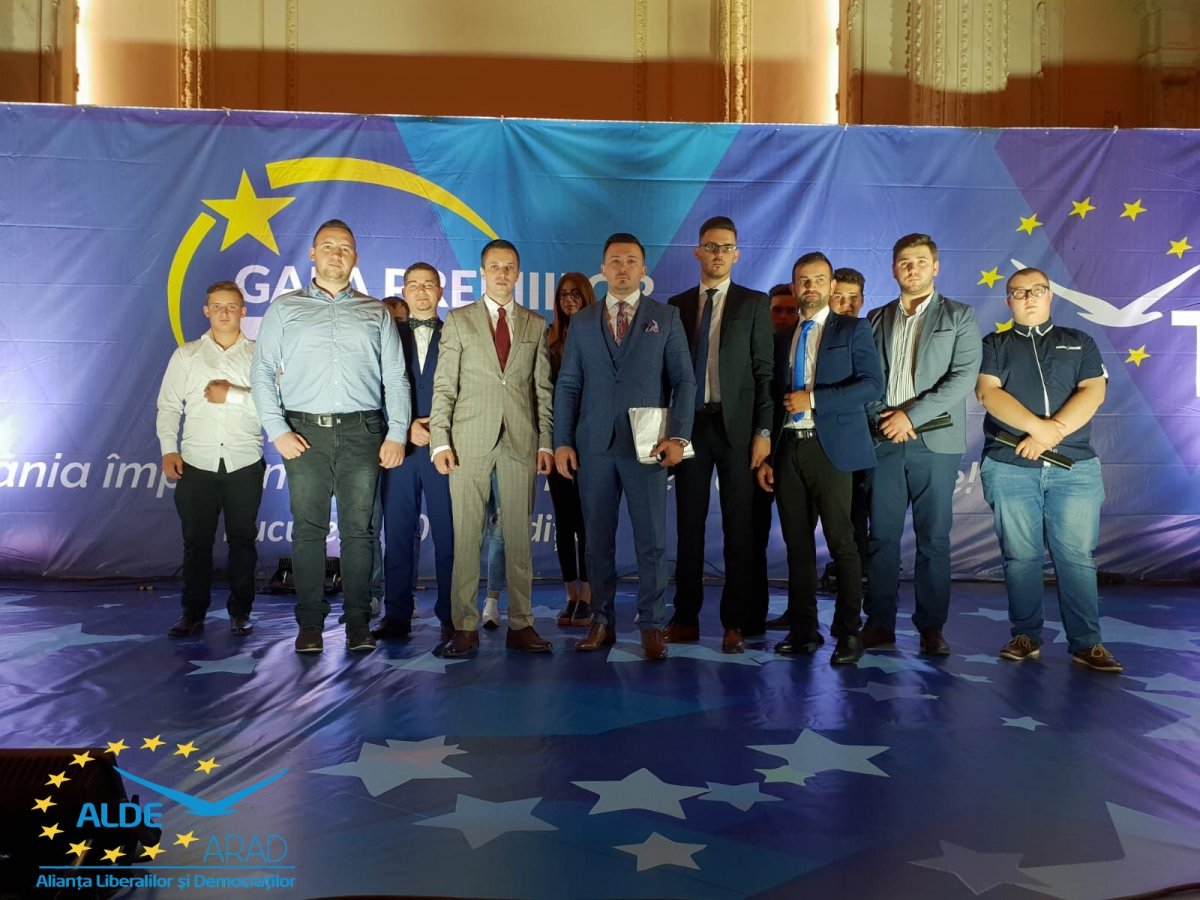 Echipa tinerilor ALDE prezenta la Gala Premiilor TLDE  la Bucuresti