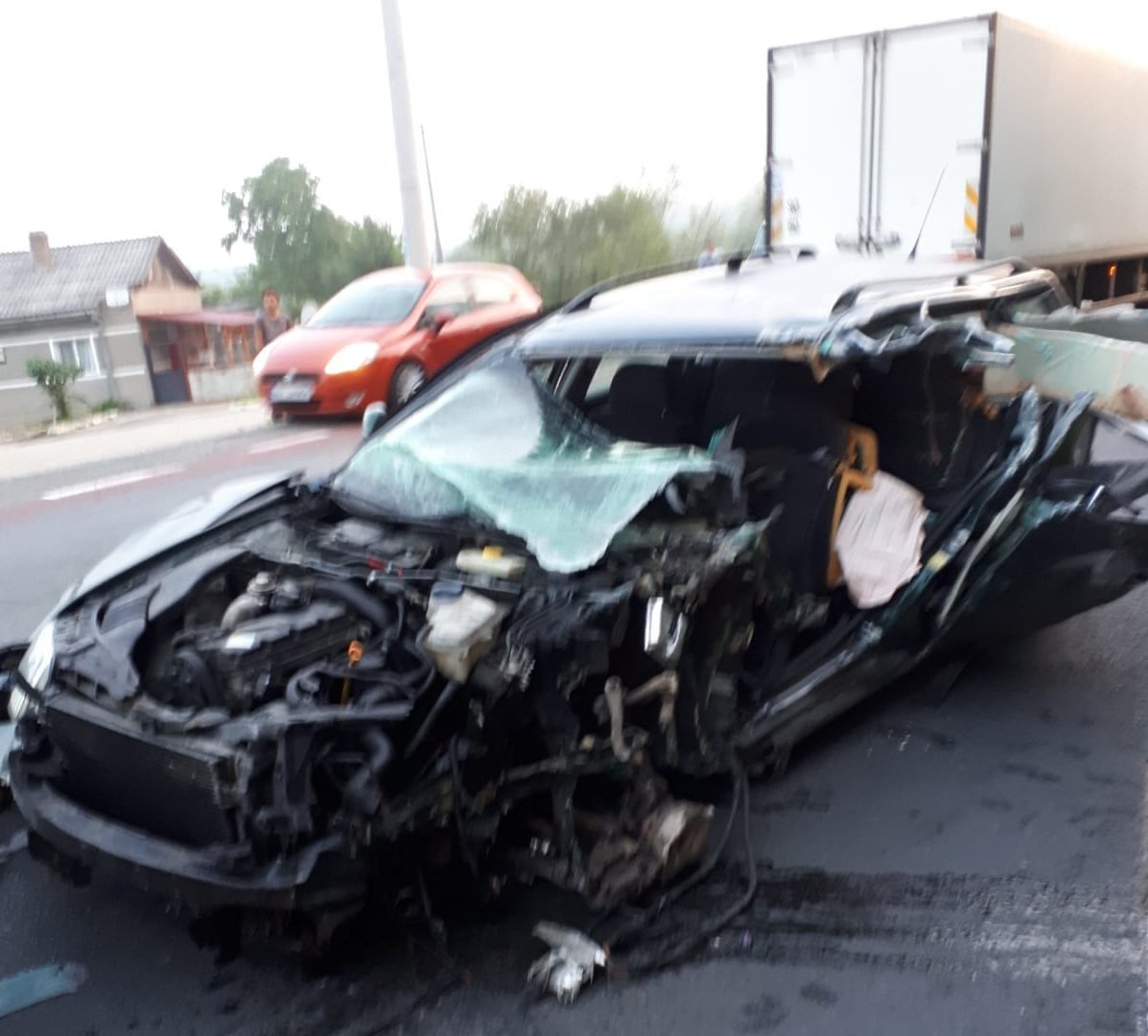 Accident cu VW și autoutilitară lângă Căpruța