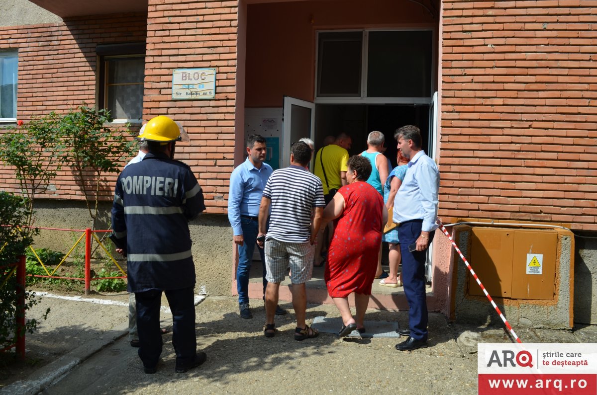 Mort în incendiu în Cartierul CONFECȚII (FOTO)