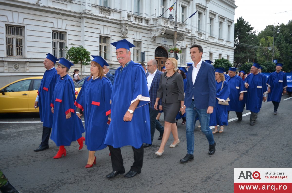 Parada absolvenților UAV (FOTO)