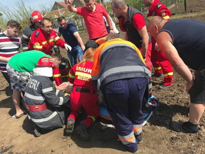 Accident cu motocultor la Cermei