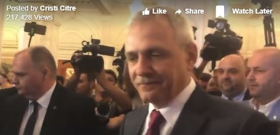 Deputatul Căprar, devenit bodygardul lui Dragnea agresează jurnaliști în Parlament! (VIDEO)