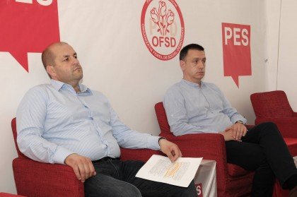 Cum se păruiesc pesediştii pentru funcţii: ultimul episod, prăduirea Inspectoratului Şcolar