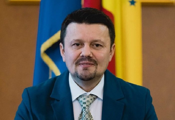 Întrebare pentru deputatul PSD Todor: de ce şterge statul datoriile Poştei, nu şi pe cele ale CET?