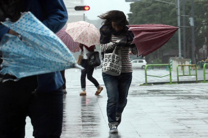 Vremea extremelor. Revin ploile şi grindina. Prognoza meteo pe 3 zile