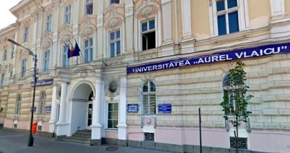 A început înscrierea la Universitatea „Aurel Vlaicu” din Arad