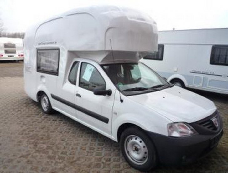 Dacia Logan Mini Camper, maşina în care poţi locui (FOTO)