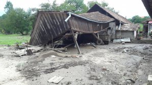 Imagini dramatice. Reportaj din satul hunedorean măturat de viitură: ”Nu am mai avut ce să facem…”