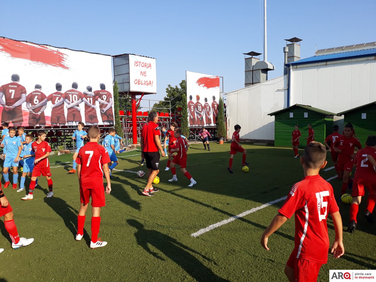 Ieri și astăzi , în ”Cupa Aradului”, au evoluat  și vor evolua echipele de U15