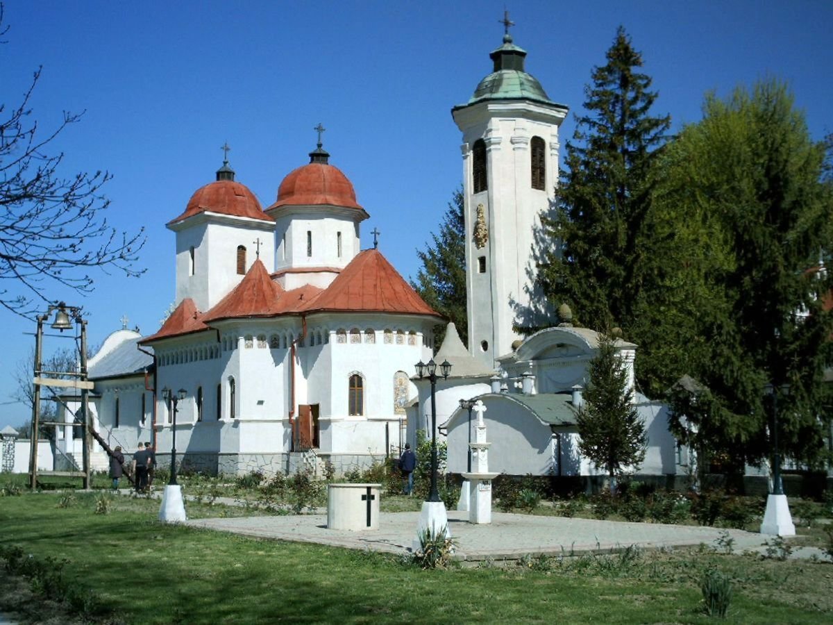 Pelerinaj la Mănăstirea Hodoș-Bodrog cu deținutele din penitenciarul Arad