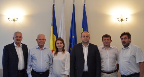 Reprezentanţi ai municipiului Ungheni în vizită la CCIA Arad
