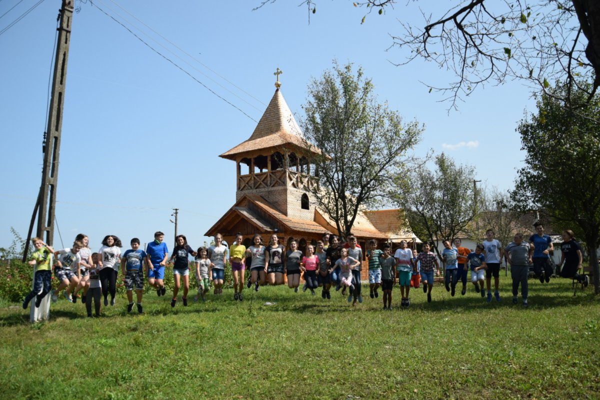 Tabără creștin-ortodoxă pentru copii la Schitul Tămand