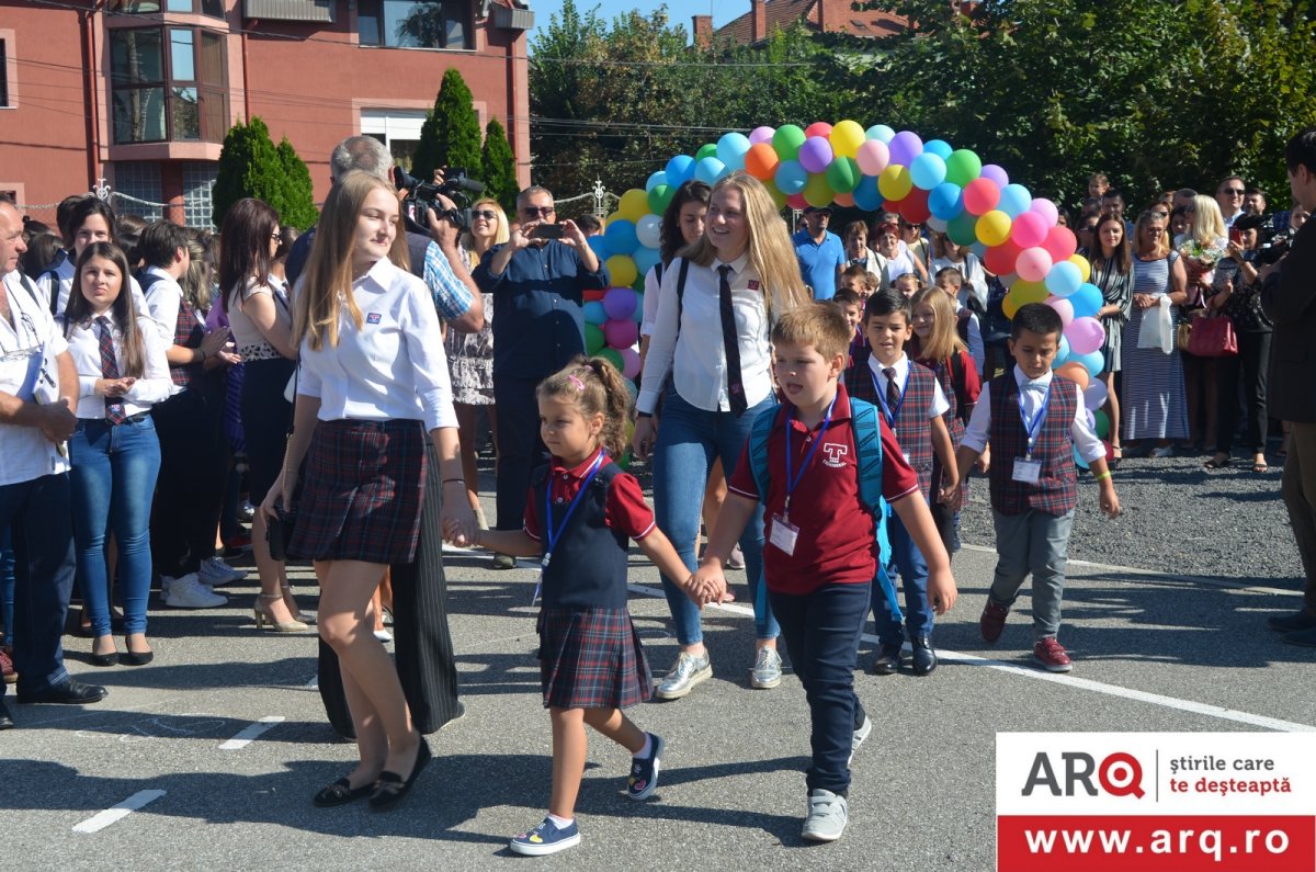  DESCHIDEREA FESTIVĂ A ANULUI ȘCOLAR  2018-2019