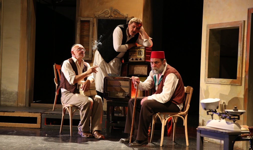Spectacole pe scena Teatrului Clasic “Ioan Slavici”, în luna octombrie