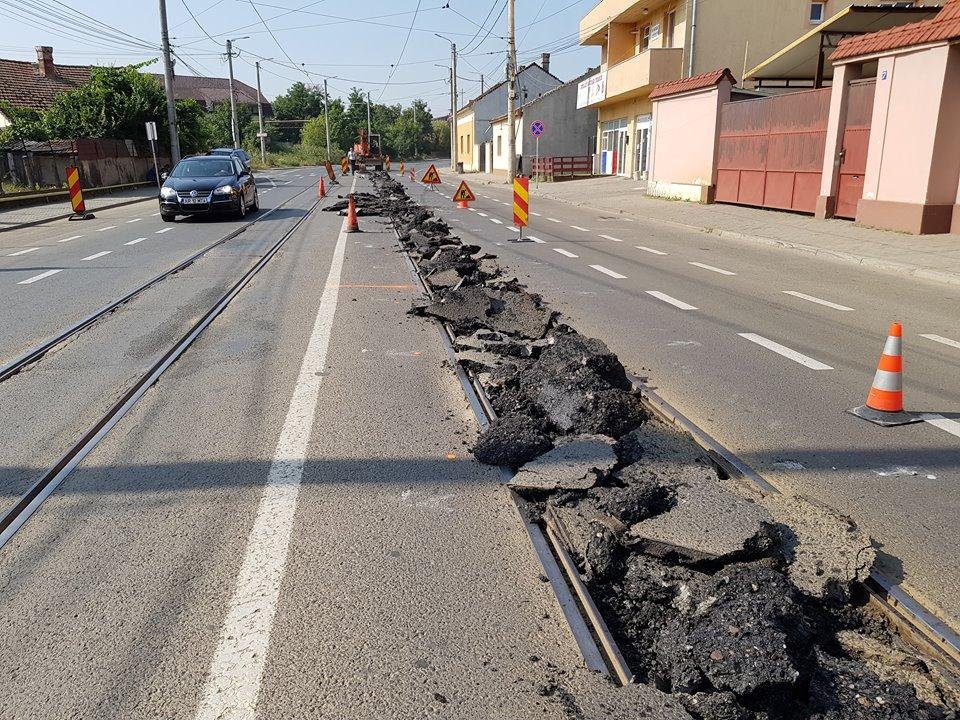 Mai multe străzi din municipiu sunt în lucru