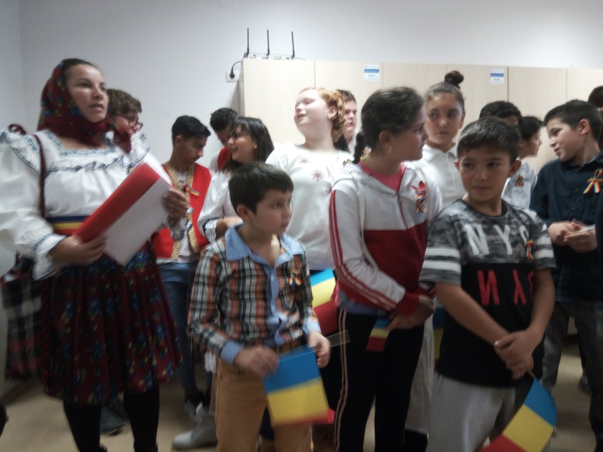 Activitate dedicată Centenarului, la Centrul Școlar pentru Educație Incluzivă Arad