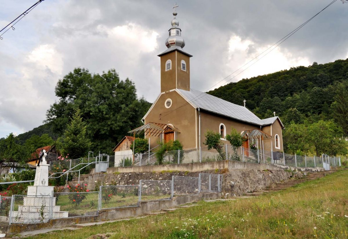 Consiliul Judeţean vă invită să cunoașteți bisericile de lemn  din Gurahonț