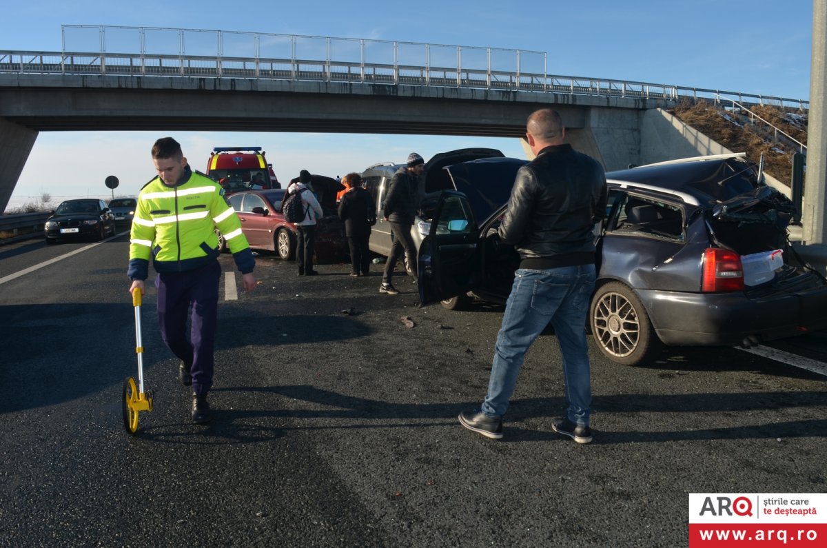 Un Opel, un VW, un Audi și patru răniți pe Autostrada A1 lângă Nădlac