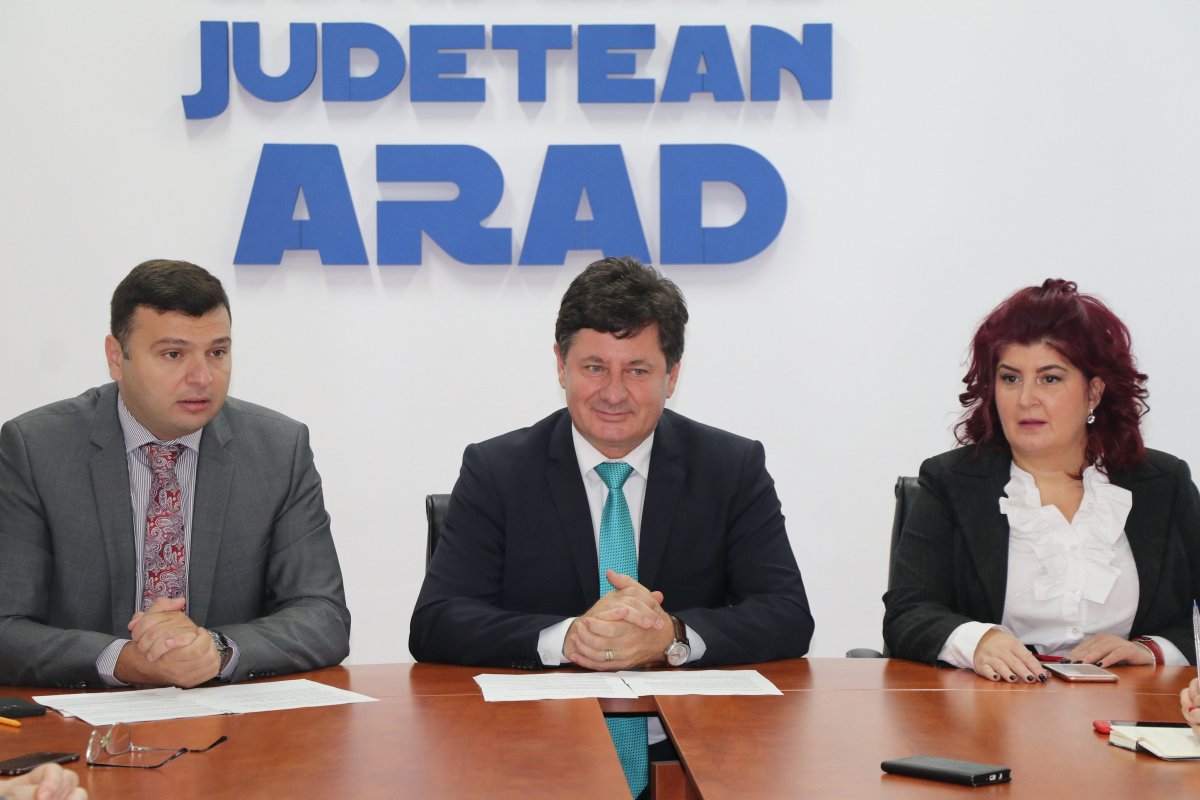 Consiliul Județean Arad a semnat contractul pentru noul Spital de Psihiatrie de la Căpâlnaș