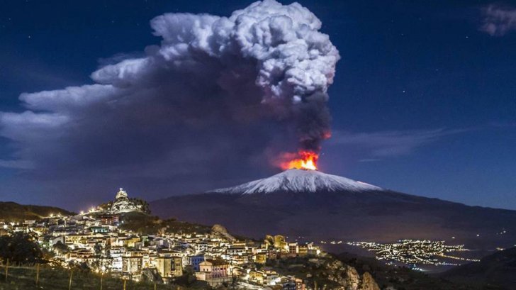 După erupția vulcanului Etna, un cutremur zguduie Sicilia: clădiri avariate și răniți