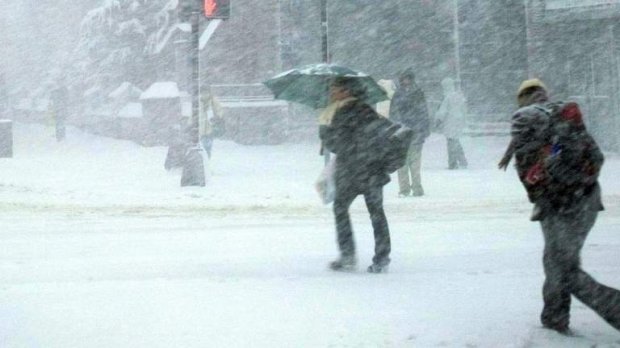 PROGNOZA METEO. Vremea schimbă foaia. Unde sunt anunţate ninsori