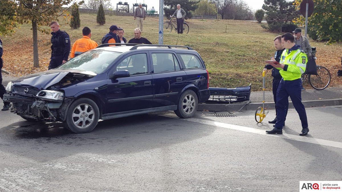 Accident cu Opel contra VW la Maranata