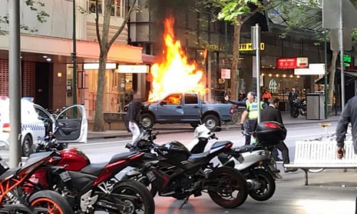 Atac în centrul orașului Melbourne. Mai multe persoane au fost înjunghiate