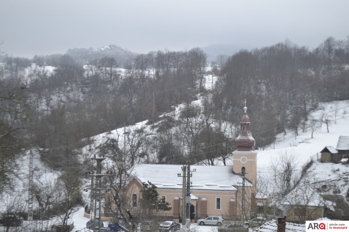 Sărbătoarea de Bobotează la biserica ortodoxă din Păiușeni (foto/video - reportaj)