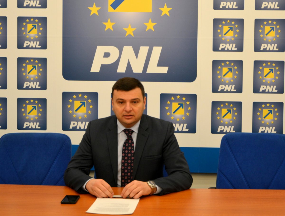 Sergiu Bîlcea : „Parlamentarii PSD sunt chemaţi să susţină finanţarea a 11 priorităţi ale Aradului prin bugetul de stat”