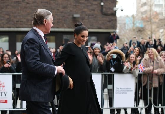 Ducesa Meghan ar vrea să nască printr-o tehnică alternativă la anestezia epidurală