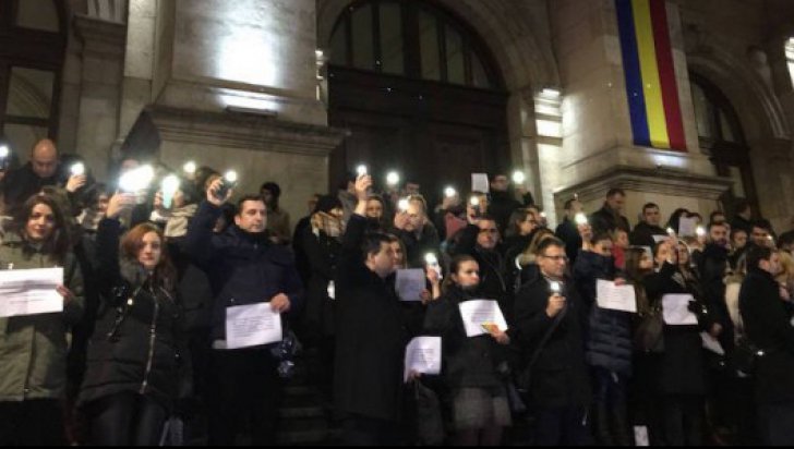 Proteste în magistratură după intrarea în vigoare a OUG care modifică legile justiției