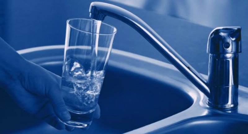 Locuitorii din Vinga au rămas fără apă potabilă