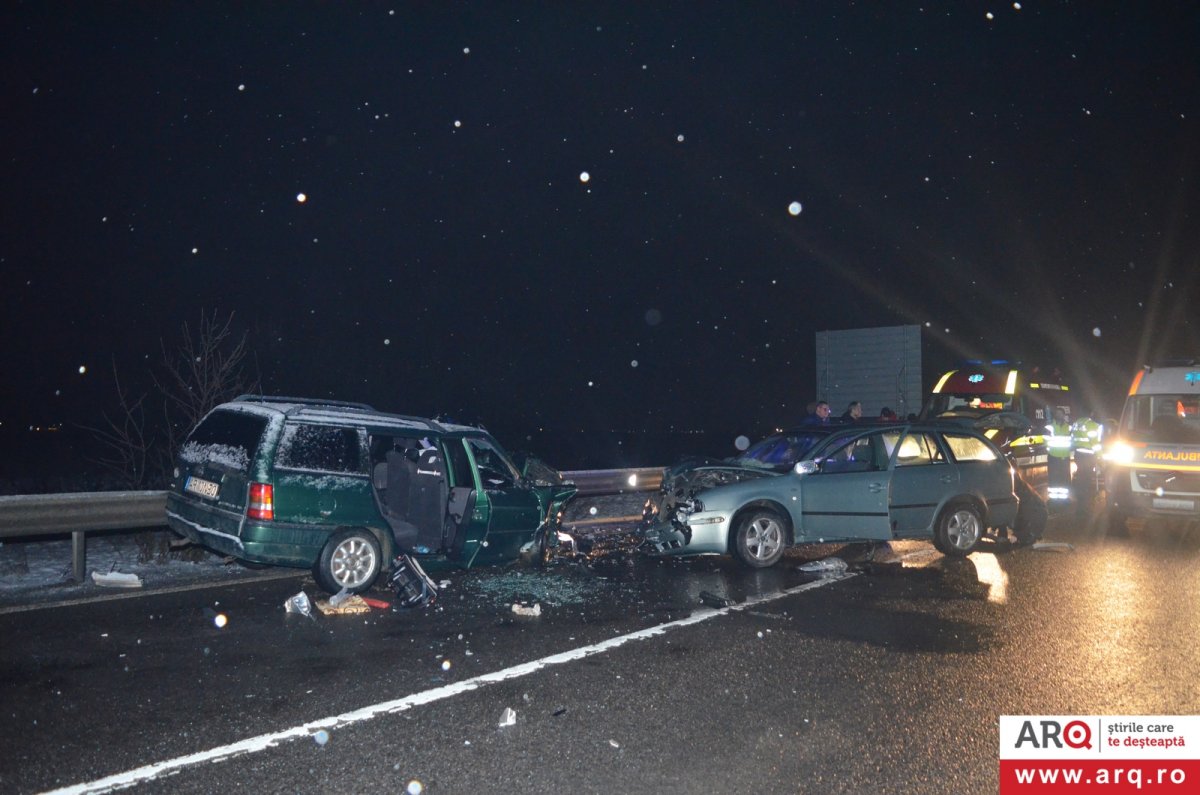 Mort în accident cu Opel contra Skoda lângă Cartierul Verde