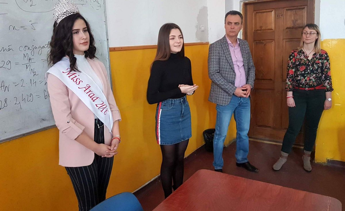 Primul popas al Caravanei „Miss Arad 2019“ a fost la Pecica