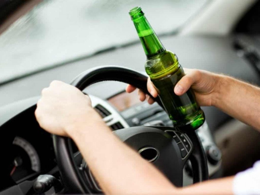 Șofer din Moneasa, prins la Dezna cu alcoolemie record 