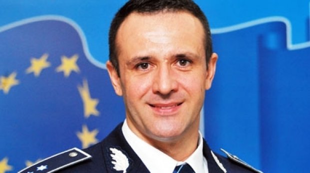 PressOne: Adrian Iacob, rectorul Academiei de Poliţie, a plagiat aproape 70% din teza de doctorat