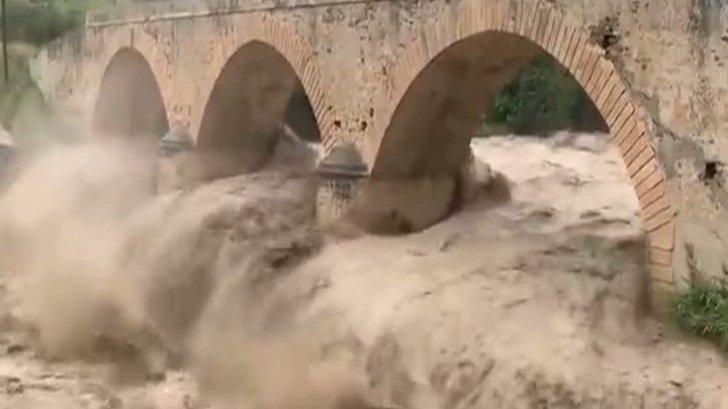 Insula Creta este afectată de inundaţii catastrofale