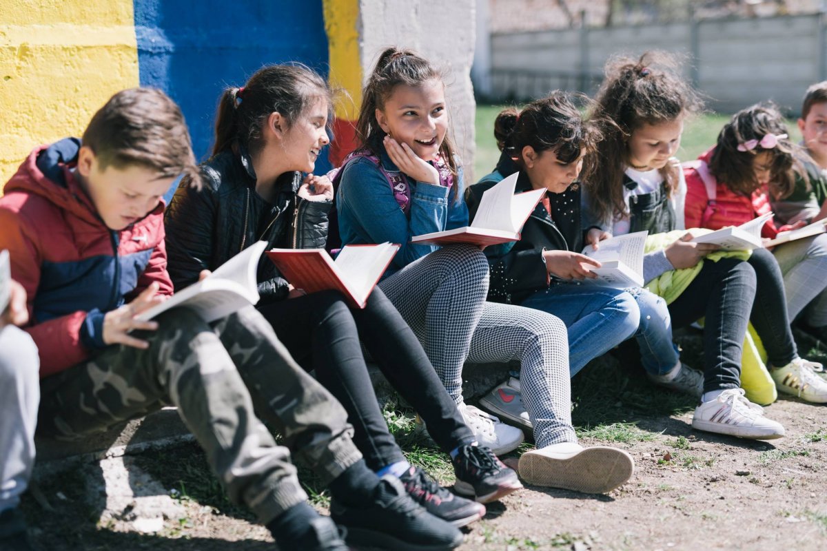 Biblioteca Liceului Tehnologic Vinga a devenit cel mai atrăgător spaţiu al instituţiei şcolare