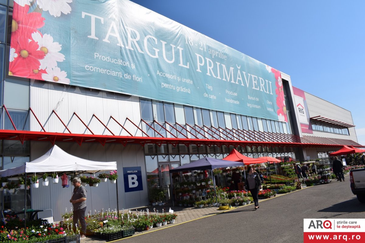 Târgul Primăverii - Cel mai mare târg de flori, grădinărit și bunuri de larg consum din vestul țării s-a deschis la EXPO ARAD