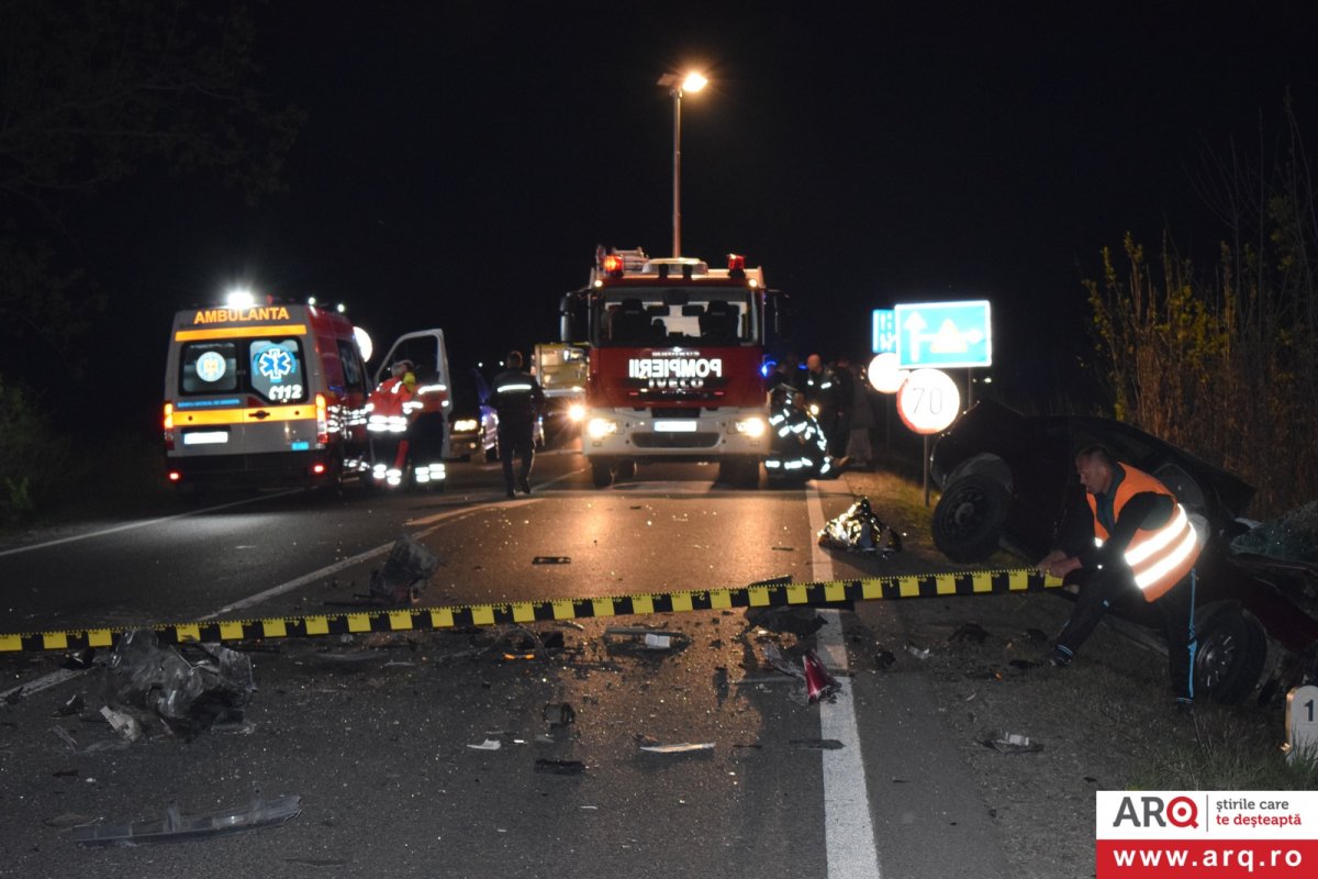 Tânăr de 22 de ani mort în accident cu AUDI contra TIR lângă Chișineu Criș (Foto - Video)