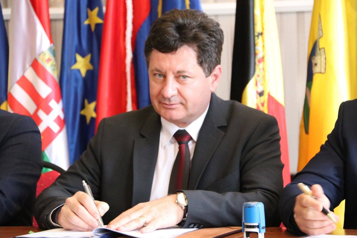 A fost semnat contractul pentru drumul județean Grăniceri – Pilu
