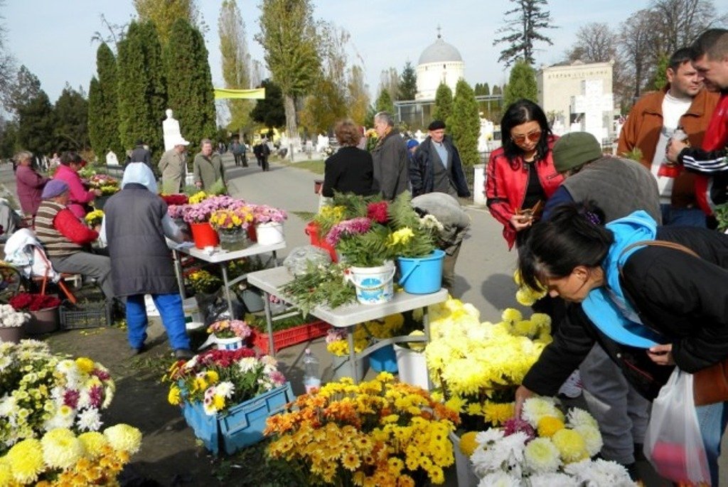 Locurile unde este permis comerțul cu flori în Duminica Tomii