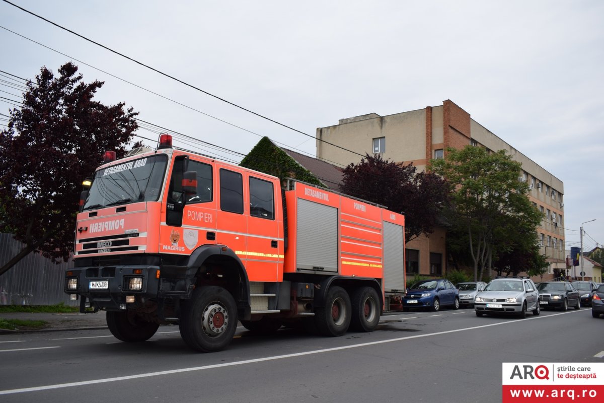 Pompierii arădeni au doborât recordul mondial, ajungând în 30 de secunde la un incendiu