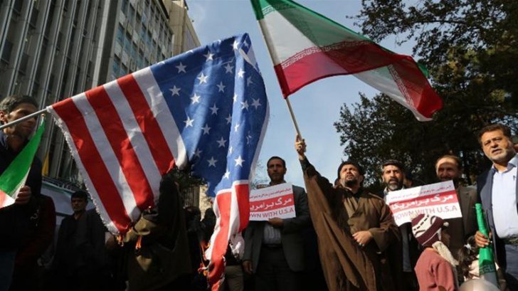 Iranul anunță că e gata de război cu SUA. Un grup naval american, în drum spre Golful Persic