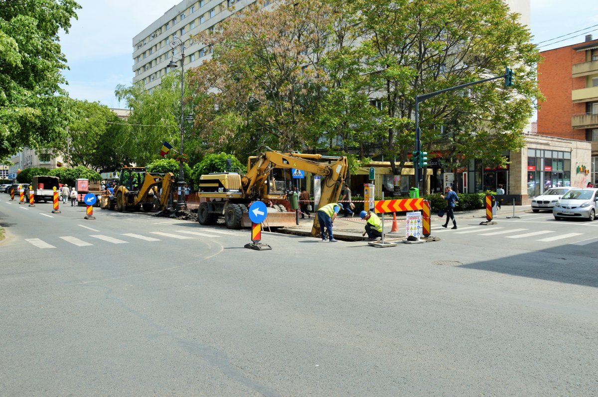 Front nou de lucru pentru reţeaua de canalizare de pe Bulevardul Revoluţiei