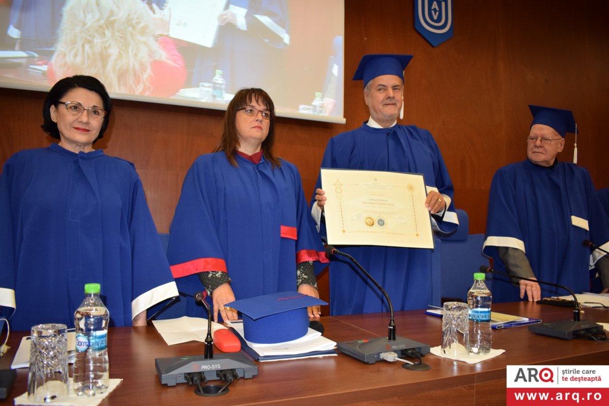 Adrian Năstase, Doctor Honoris Causa al Universității „Aurel Vlaicu” din Arad