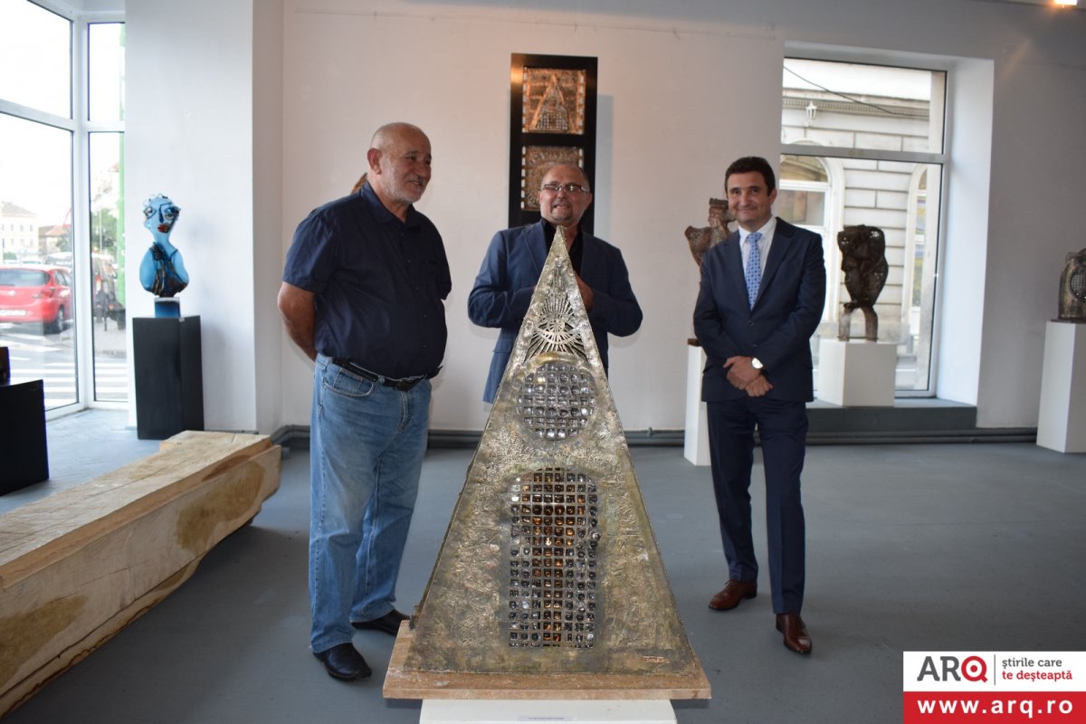 Ioan Tămâian, cu expoziția Reflexii în timp, vernisată la Galeria DELTA