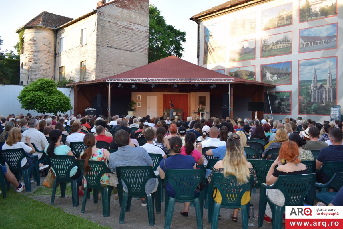 “Şase lecţii de dans”, într-o singură seară la Teatrul de Vară