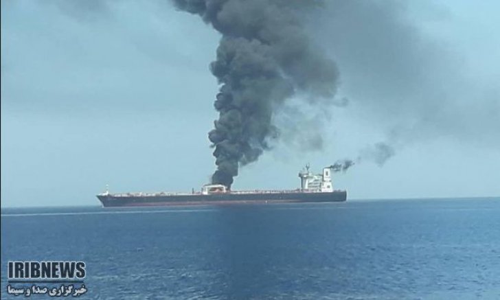 Explozii în Golful Oman: 2 petroliere lovite. Tensiune maximă în cel mai sensibil punct al planetei