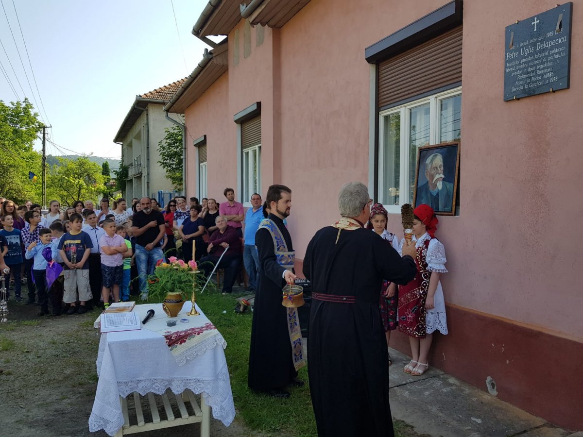 Învățătorul Petre Ugliș comemorat la Gurahonț